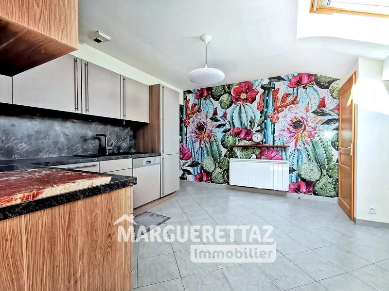 Appartement - 80 m² - 4 pièces