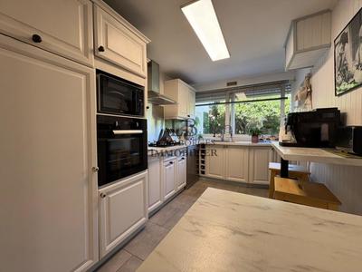 Maison - 122 m² - 6 pièces