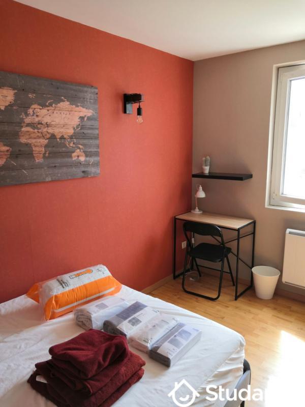 Chambre - 9 m² - 1 pièce