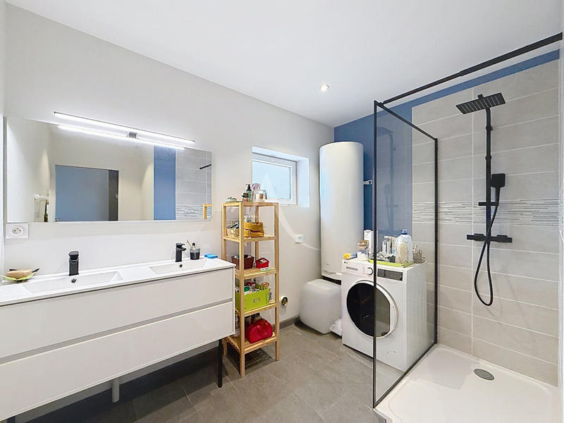 Maison - 96 m² - 4 pièces