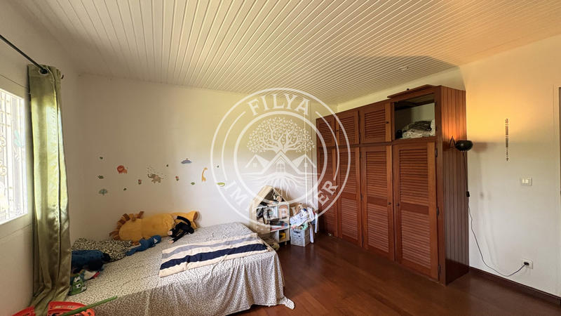 Maison - 172 m² - 5 pièces