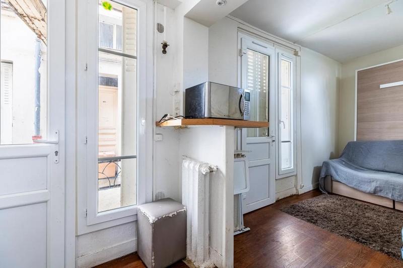 Studio - 14 m² - 1 pièce