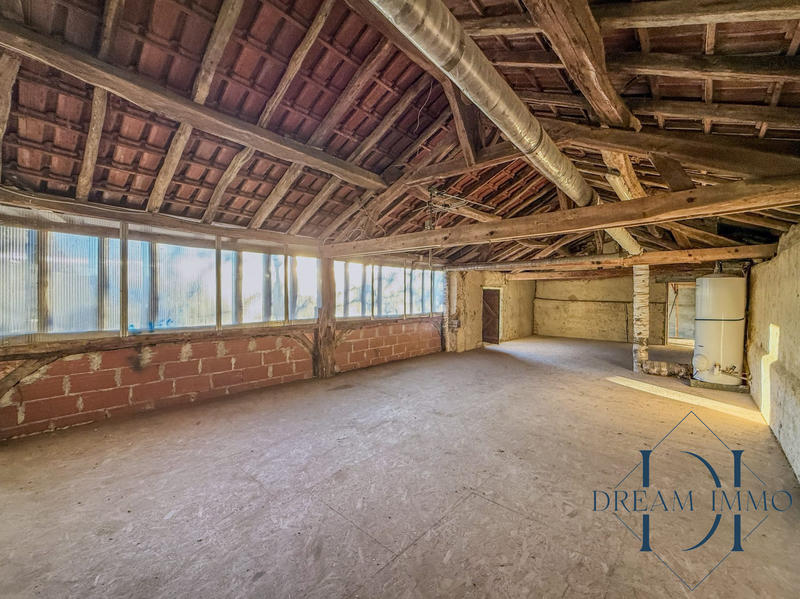 Maison - 230 m² - 7 pièces