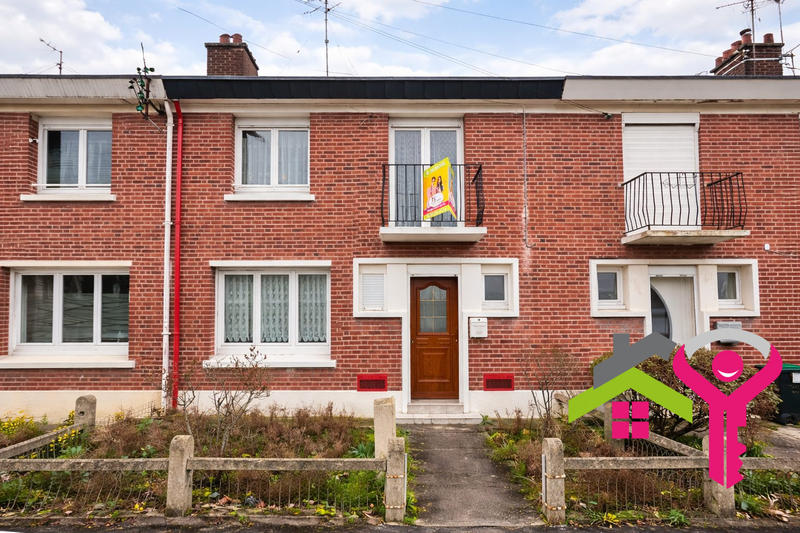 Maison - 80 m² - 4 pièces