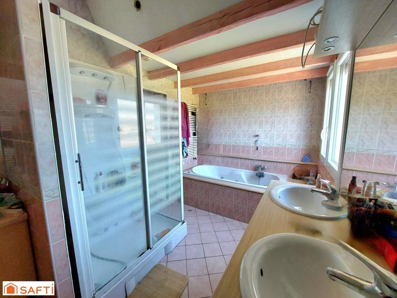 Maison - 226 m² - 6 pièces