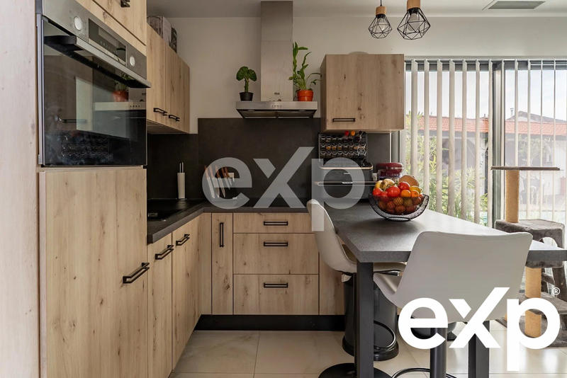 Maison - 160 m² - 6 pièces