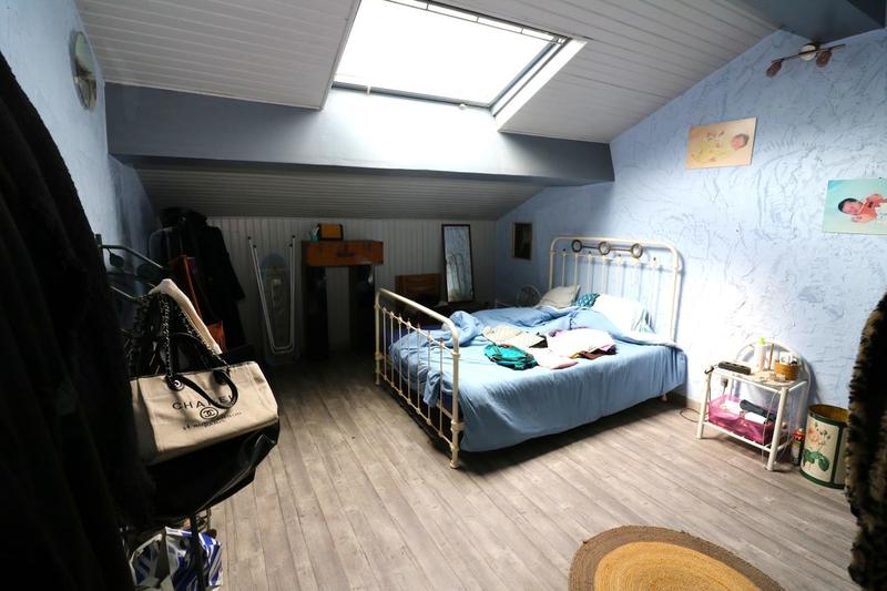 Propriété - 220 m² - 9 pièces