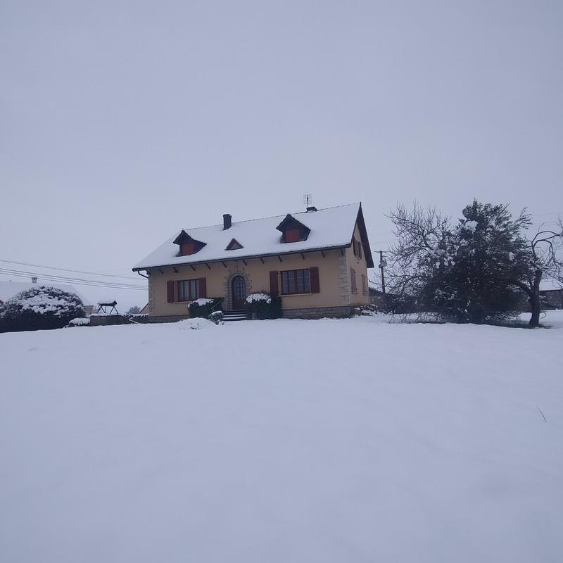 Propriété - 210 m² - 9 pièces