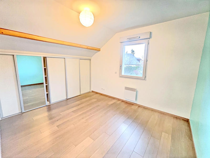 Appartement - 99 m² - 4 pièces