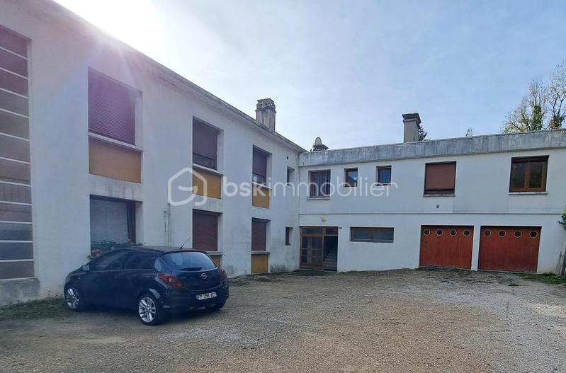 Appartement - 80 m² - 4 pièces