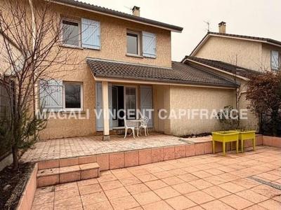 Maison - 85 m² - 4 pièces
