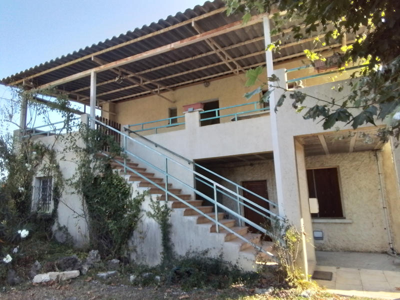 Propriété - 275 m² - 8 pièces