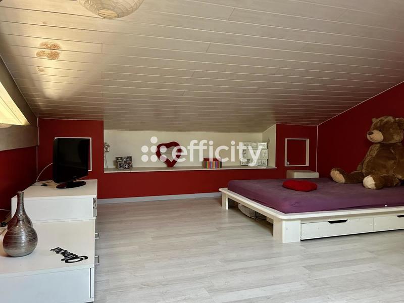 Maison - 135 m² - 7 pièces