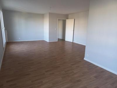 Appartement - 101 m² - 5 pièces