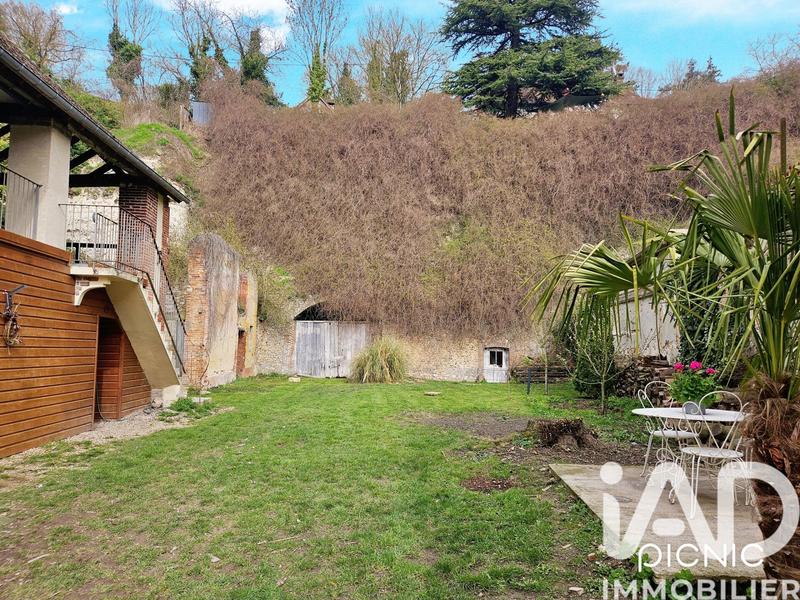 Maison - 202 m² - 7 pièces