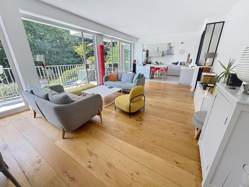 Appartement - 123 m² - 6 pièces