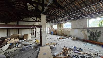 Immeuble - 1 395 m² - 10 pièces