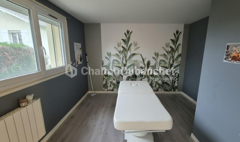 Maison - 128 m² - 7 pièces