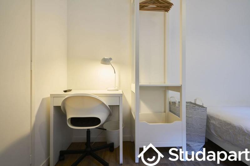 Chambre - 10 m² - 1 pièce