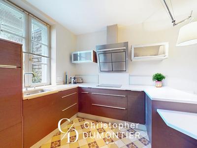 Maison de maîtres - 230 m² - 7 pièces