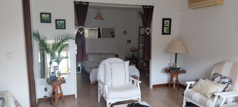 Maison - 239 m² - 9 pièces