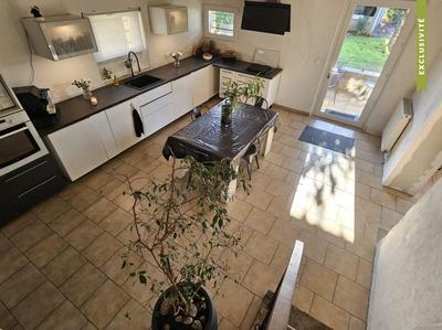 Maison - 140 m² - 6 pièces