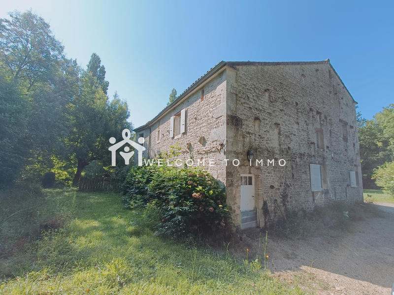 Propriété - 255 m² - 6 pièces