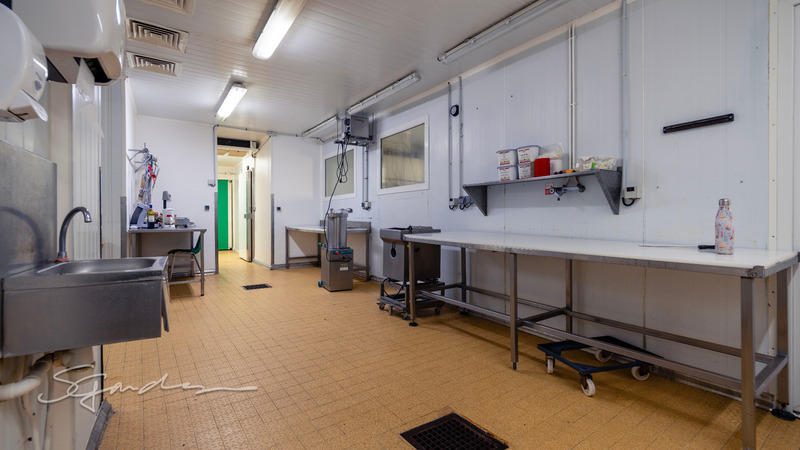 Fonds de commerce - 574 m²