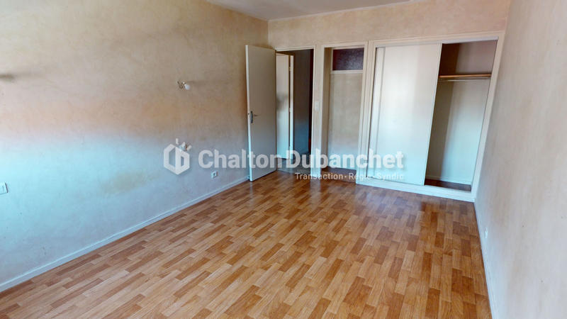 Appartement - 104 m² - 4 pièces
