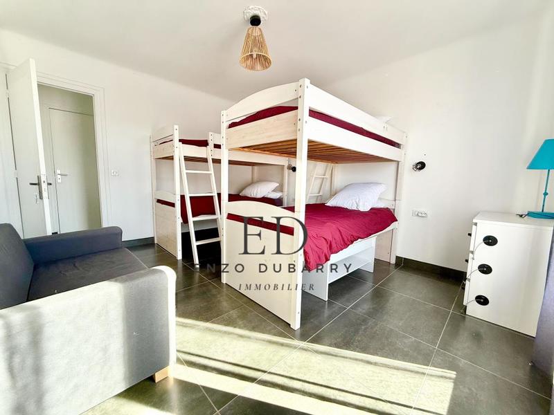 Appartement - 80 m² - 3 pièces