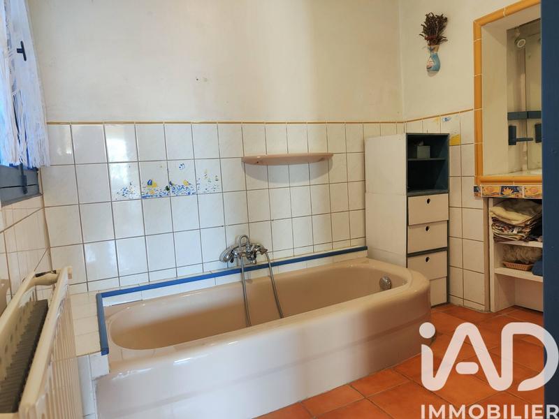 Maison - 225 m² - 6 pièces