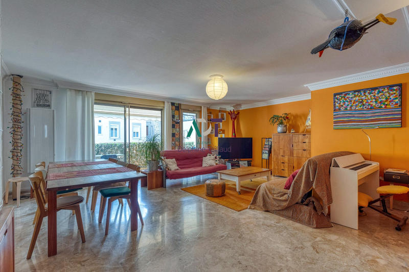 Appartement - 125 m² - 5 pièces