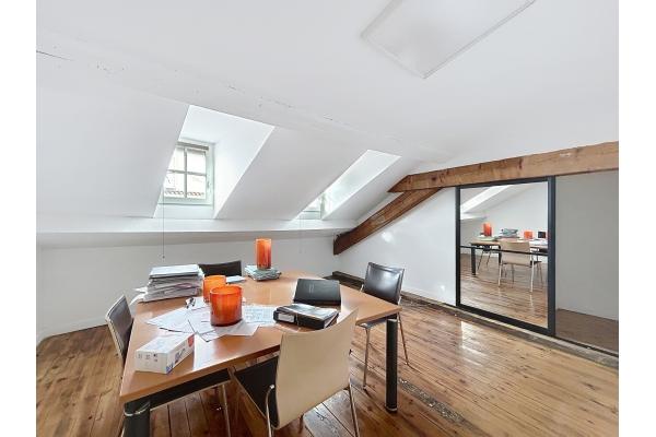 Bureau - 166 m²