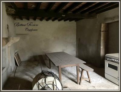 Maison - 600 m² - 1 pièce