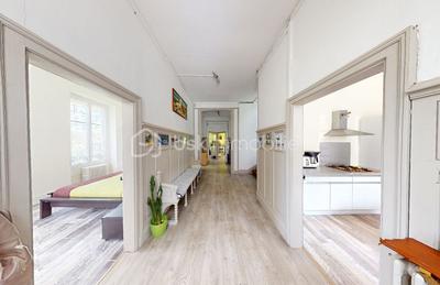 Maison - 150 m² - 8 pièces