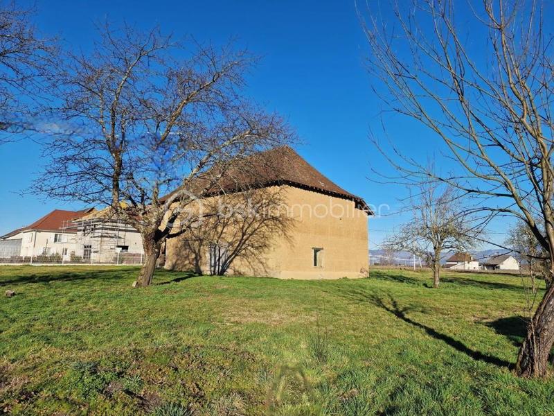 Grange - 214 m² - 1 pièce