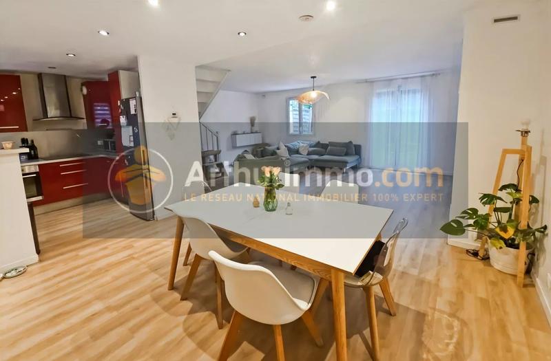 Maison - 102 m² - 6 pièces