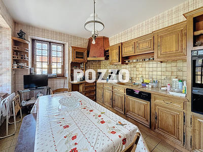 Maison - 200 m² - 7 pièces