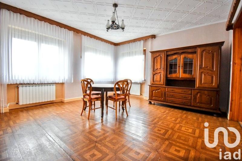 Maison - 93 m² - 4 pièces