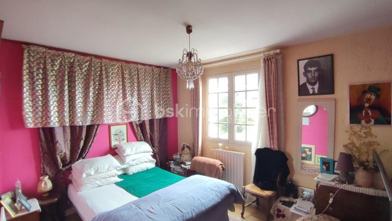 Propriété - 134 m² - 8 pièces