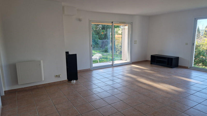 Maison - 93 m² - 5 pièces
