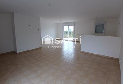 Maison - 93 m² - 4 pièces