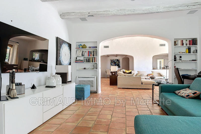 Villa - 185 m² - 6 pièces