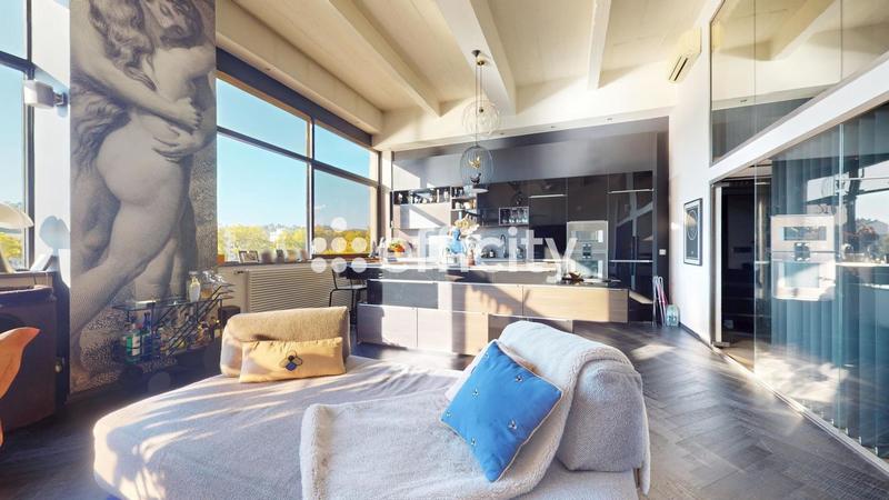 Loft - 149 m² - 4 pièces