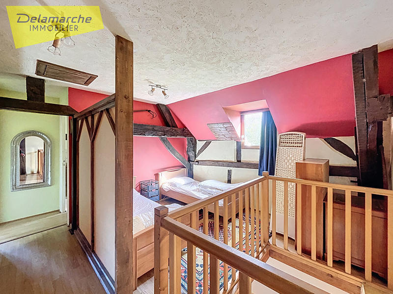 Maison - 222 m² - 8 pièces