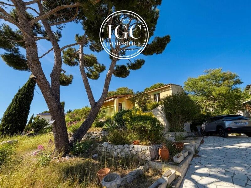 Maison - 98 m² - 4 pièces