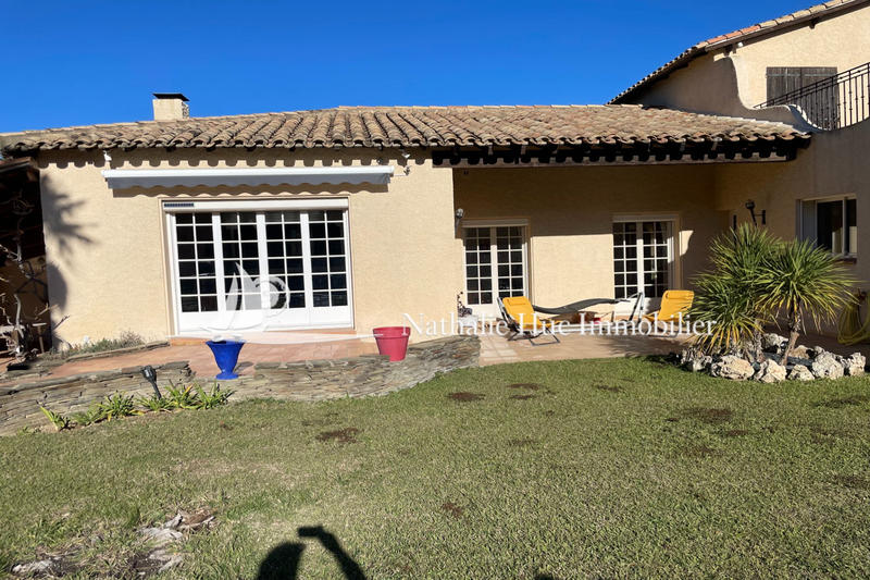 Maison - 280 m² - 8 pièces