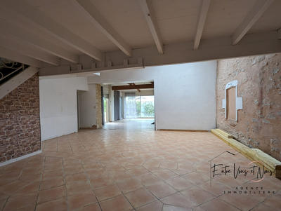 Maison - 180 m² - 5 pièces