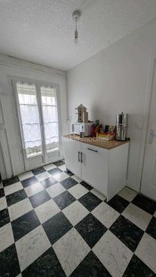 Immeuble - 106 m² - 8 pièces