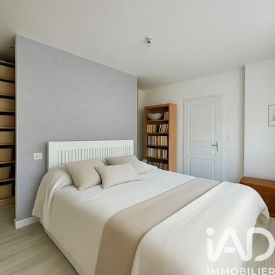 Maison - 143 m² - 7 pièces